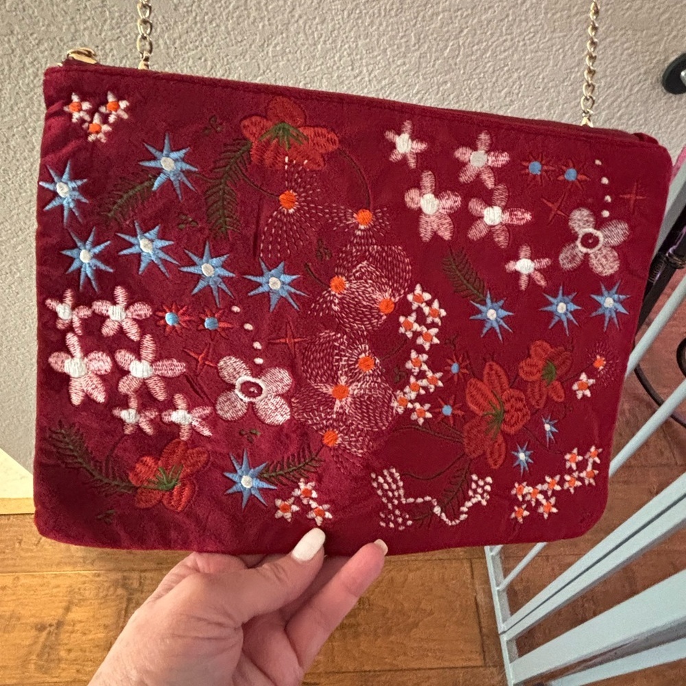 Chic Floral Embroidered Red Clutch